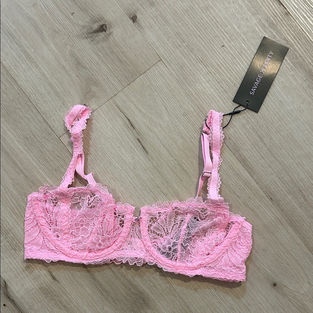 NWT Savage x Fenty romantic corded lace unlined balconette bra in perky pink